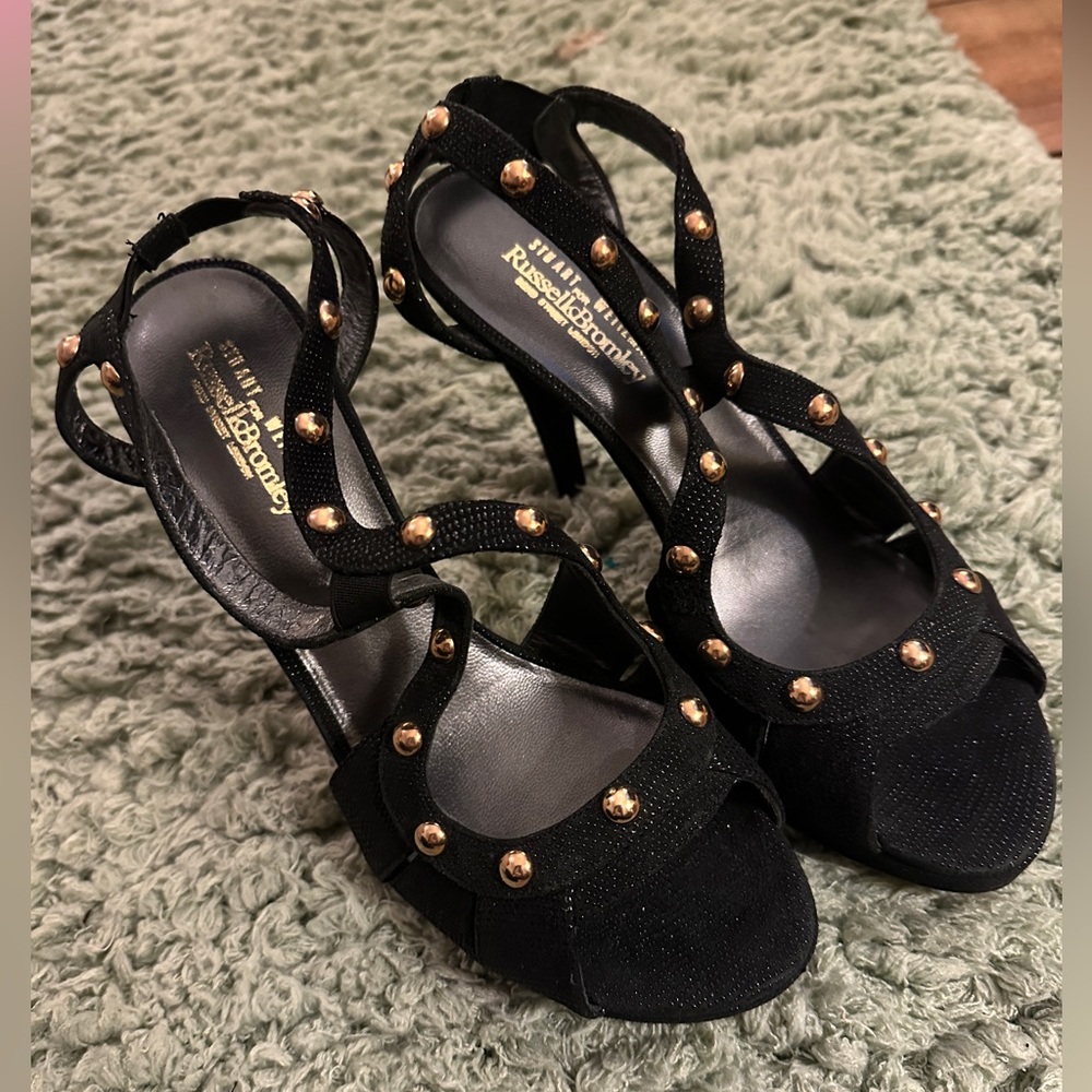 New black and gold stuart weitzman heels size 8.5